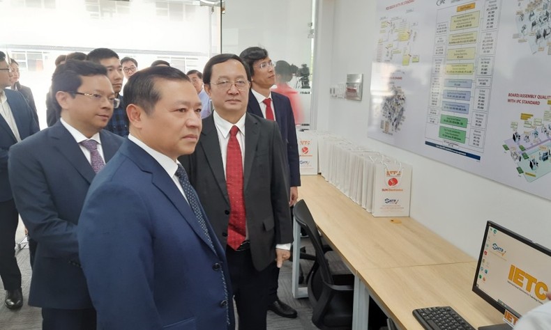 Ra mắt Trung tâm Đào tạo điện tử theo tiêu chuẩn quốc tế đầu tiên tại Việt Nam