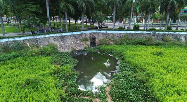 Quảng Ngãi: Người dân bức xúc vì 2 hồ điều hòa gây ô nhiễm nặng