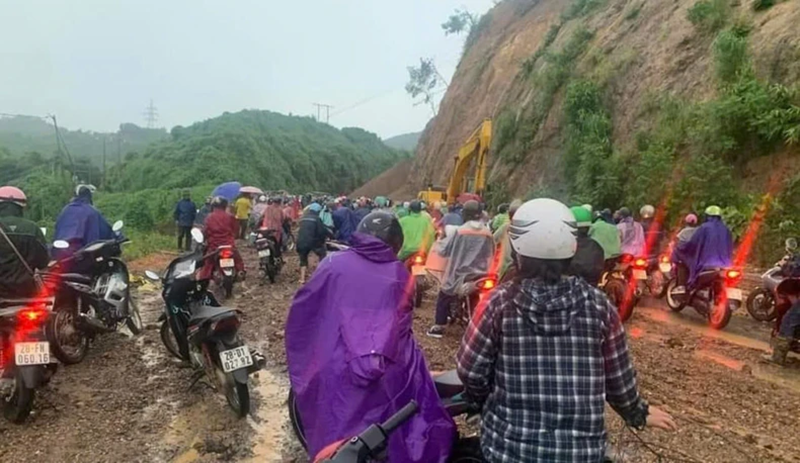 Hòa Bình khẩn trương khắc phục sạt lở tại dốc Cun