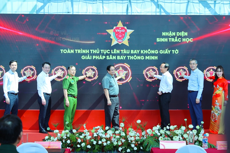 Đồng loạt khởi công, khánh thành 80 công trình, dự án lớn trên cả nước với số vốn 445.000 tỷ đồng