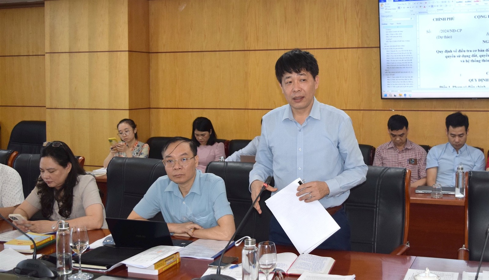 Phân cấp, phân quyền, giảm bớt thủ tục hành chính trong cấp Giấy chứng nhận