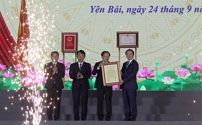 Yên Bái sẽ nhanh chóng phát triển 'Xanh - Hài hòa - Bản sắc và Hạnh phúc'