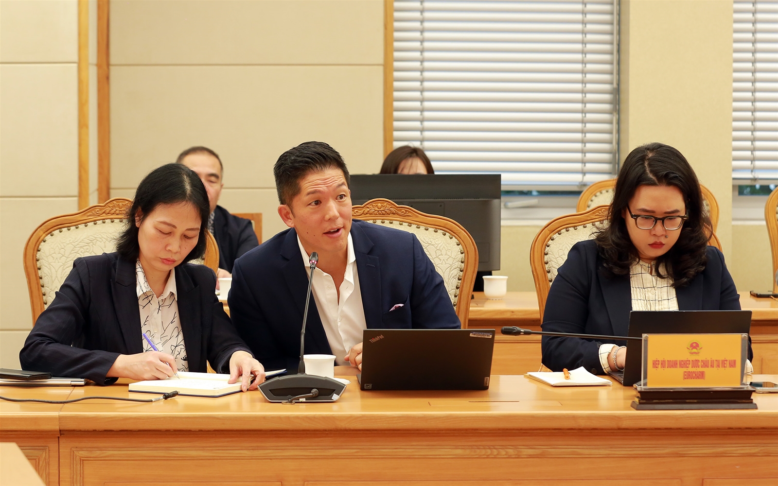 Người dân phải được hưởng những thành tựu mới nhất của ngành dược