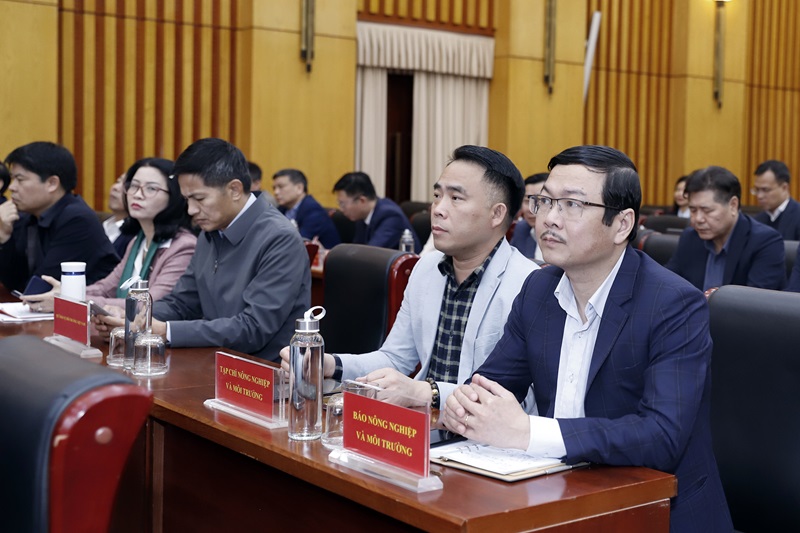 Định hướng chiến lược của Bộ Nông nghiệp và Môi trường: Ổn định tổ chức, tăng cường hiệu quả quản lý và thúc đẩy phát triển bền vững