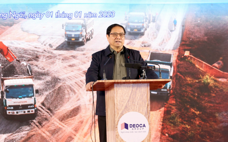 Thủ tướng Phạm Minh Chính phát lệnh khởi công đồng loạt 12 Dự án cao tốc Bắc - Nam