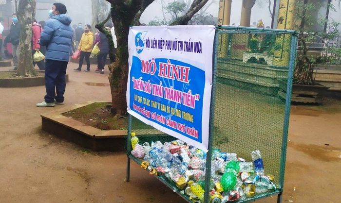 Độc đáo mô hình 'biến rác thải thành tiền' của phụ nữ Thanh Hóa