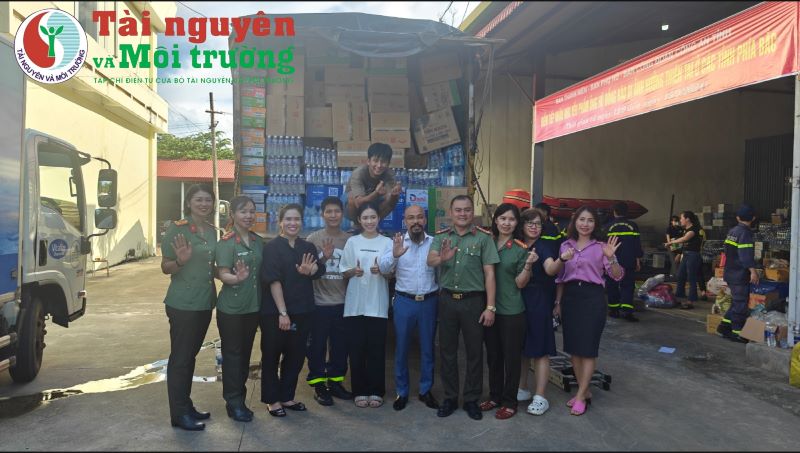 Hàng triệu trái tim hướng về miền Bắc