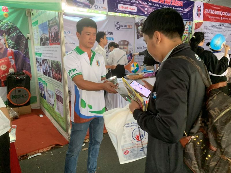 Đại học TN&MT TP. Hồ Chí Minh: Đổi mới chương trình, đa dạng hóa nguồn tuyển