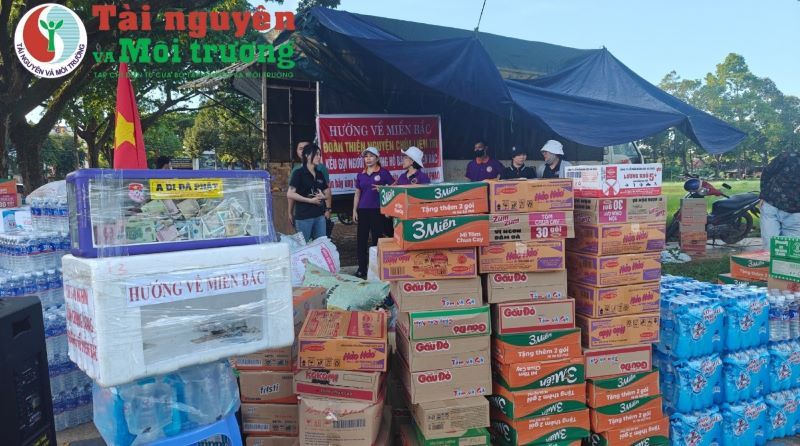 Hàng triệu trái tim hướng về miền Bắc