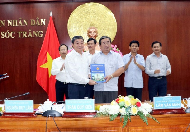 Ngành TN&MT Sóc Trăng tiếp tục đoàn kết, nỗ lực triển khai nhiệm vụ năm 2024
