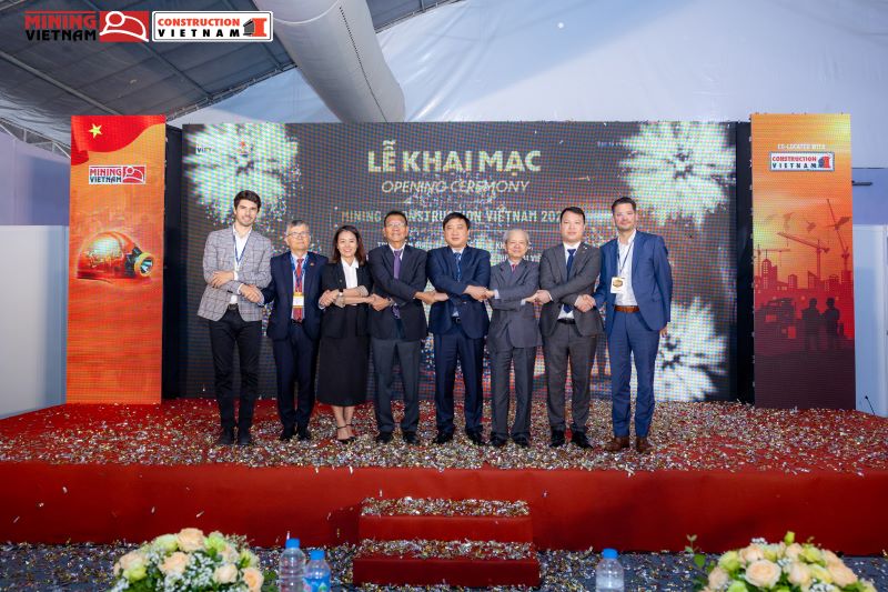 Khai mạc Triển lãm Quốc tế lần thứ 6 về Công nghiệp Khai thác, Khôi phục Tài nguyên Khoáng sản và Xây dựng Việt Nam