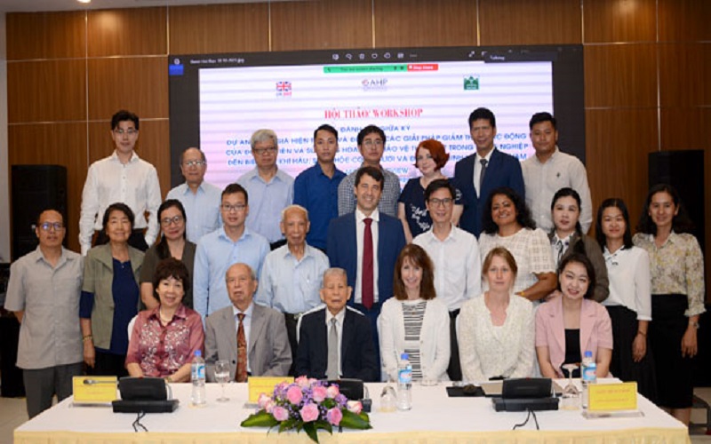 Bàn các giải pháp giảm thiểu tác động của đốt lộ thiên và sử dụng hóa chất bảo vệ thực vật