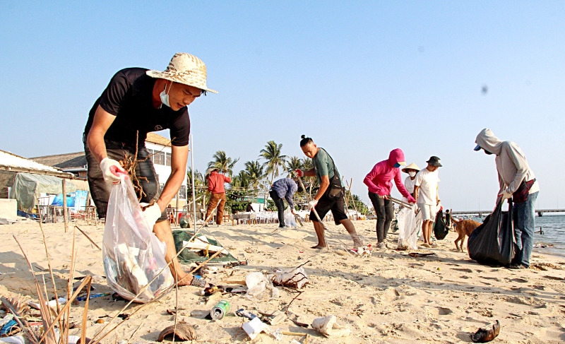 Quản lý rác thải nhựa: Ghi nhận nhiều chuyển biến tích cực ở các doanh nghiệp và địa phương