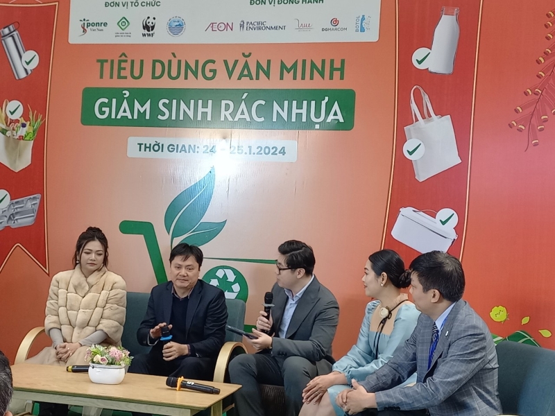 Chiến dịch “Tiêu dùng văn, giảm sinh rác nhựa”