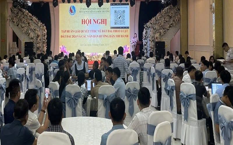 Lào Cai tổ chức Hội nghị tập huấn giải quyết thủ tục hành chính về đất đai