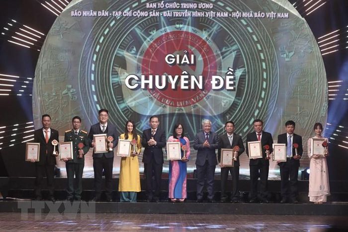 Toàn cảnh lễ trao giải Búa liềm Vàng lần thứ VI - năm 2021