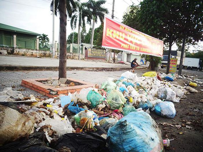 Ngăn chặn xả rác sinh hoạt bừa bãi
