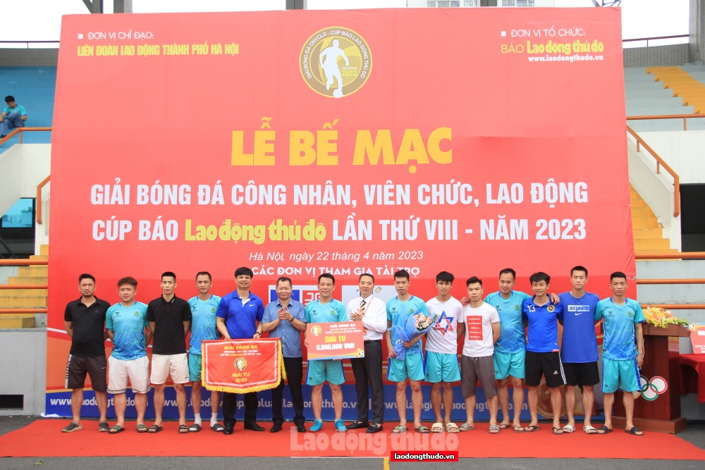 Bế mạc Giải bóng đá công nhân, viên chức, lao động Cúp báo Lao động Thủ đô lần thứ VIII