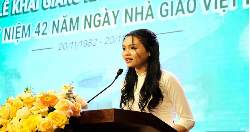 Thứ trưởng Nguyễn Thị Phương Hoa dự lễ Kỷ niệm 42 năm ngày Nhà giáo Việt Nam tại Trường Đại học Tài nguyên và Môi trường Hà Nội
