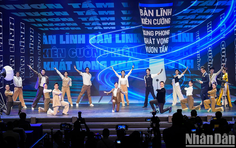 Lễ trao Giải Báo chí quốc gia lần thứ XVIII: Ấn tượng, hiện đại và sáng tạo