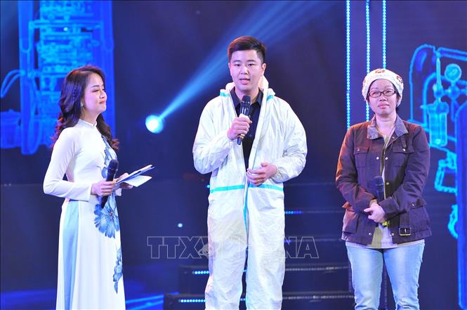 Chủ tịch nước dự Lễ trao giải Gương mặt trẻ Việt Nam tiêu biểu năm 2021