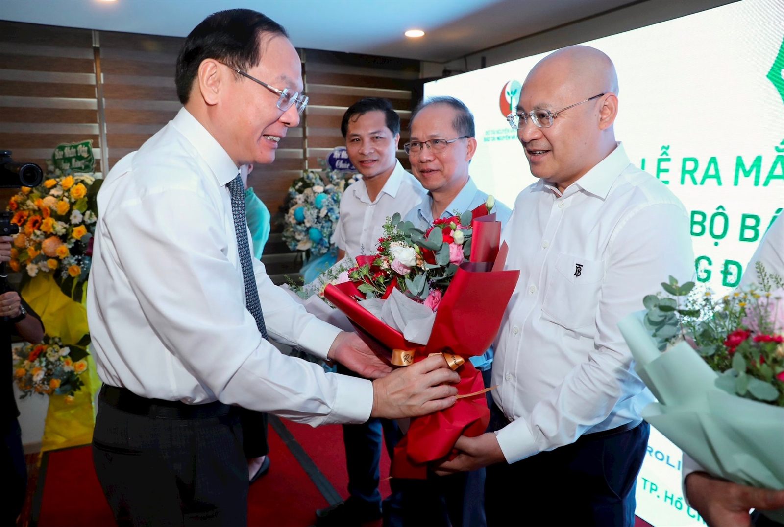Thứ trưởng Bộ TN&MT Lê Công Thành dự Lễ ra mắt Ban Chủ nhiệm CLB Báo chí Phát triển Xanh hướng đến Net Zero Carbon