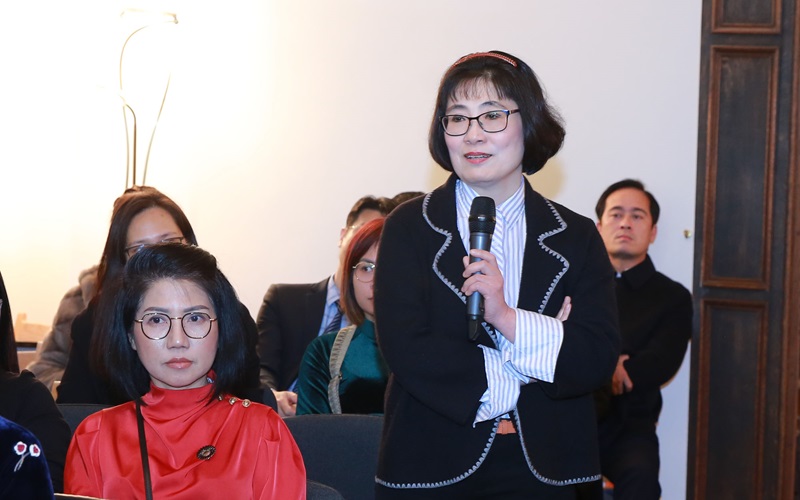 Phó Thủ tướng Trần Hồng Hà gặp gỡ bà con kiều bào tại Đan Mạch