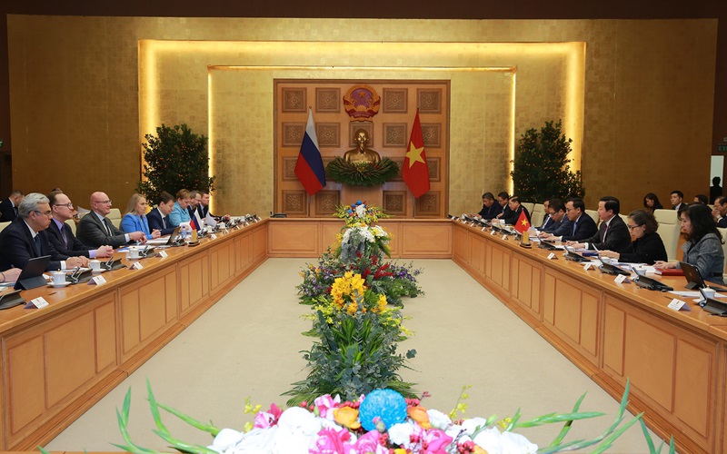 Phó Thủ tướng Trần Hồng Hà gặp Phó Thủ tướng Liên bang Nga Dmitry Nikolayevich Chernyshenko