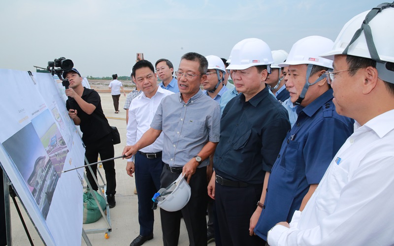 Phó Thủ tướng Trần Hồng Hà kiểm tra tiến độ 2 dự án trọng điểm của tỉnh Quảng Trị