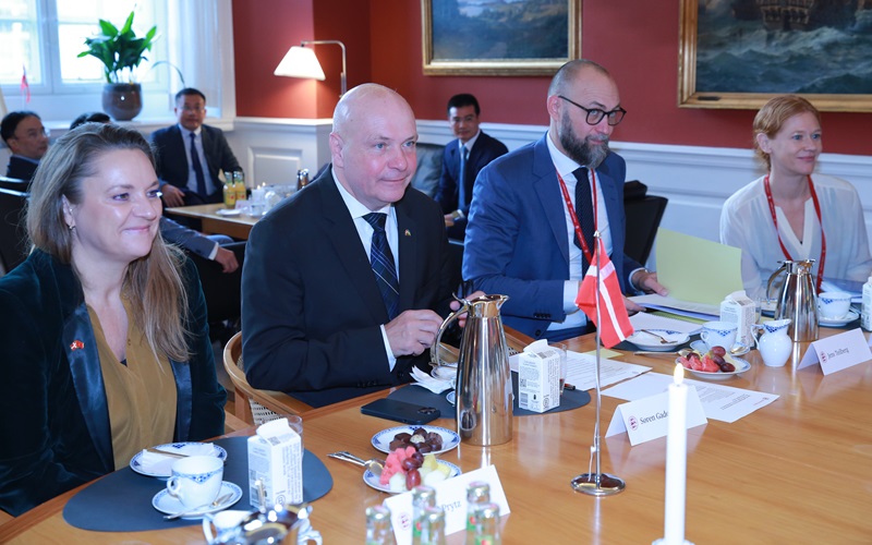 Phó Thủ tướng Trần Hồng Hà hội kiến Chủ tịch Quốc hội Đan Mạch