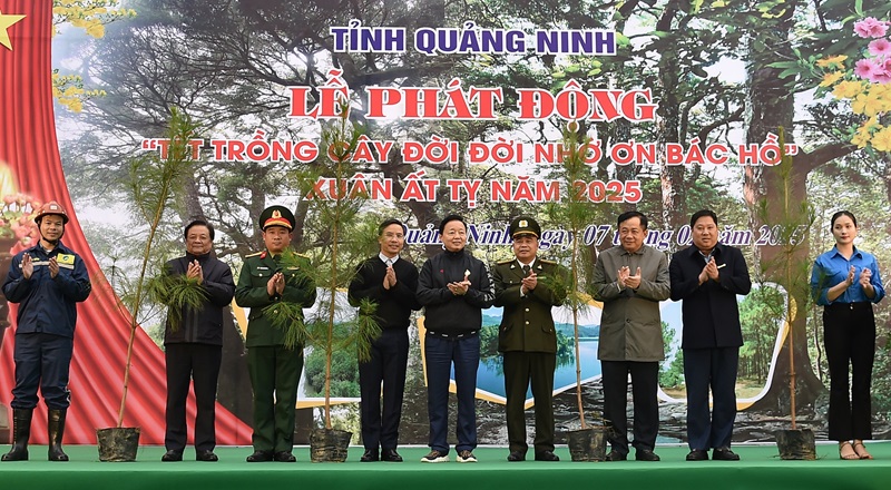 Phó Thủ tướng Trần Hồng Hà tham gia Tết trồng cây nhớ ơn Bác Hồ