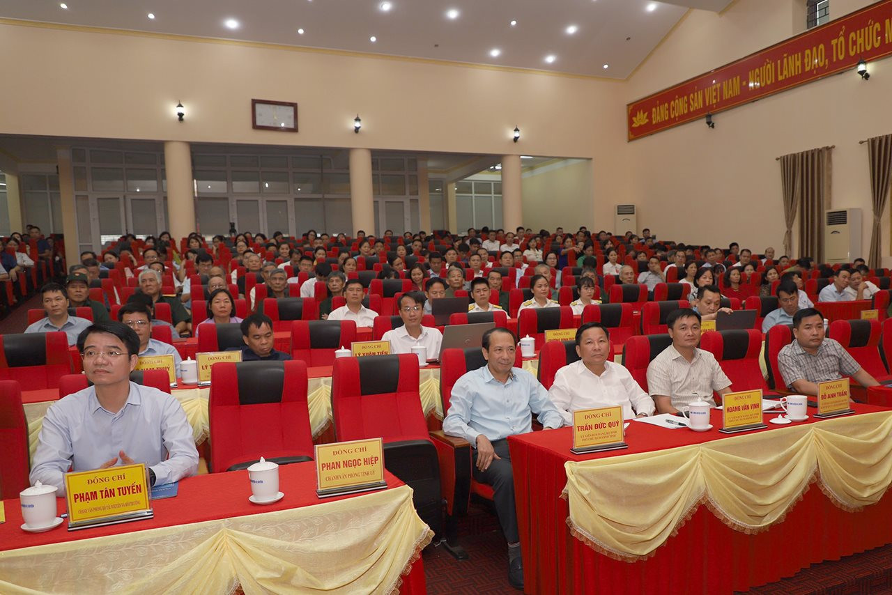 Đoàn ĐBQH tỉnh Hà Giang tiếp xúc cử tri sau Kỳ họp thứ 7, Quốc hội Khoá XV tại huyện Vị Xuyên