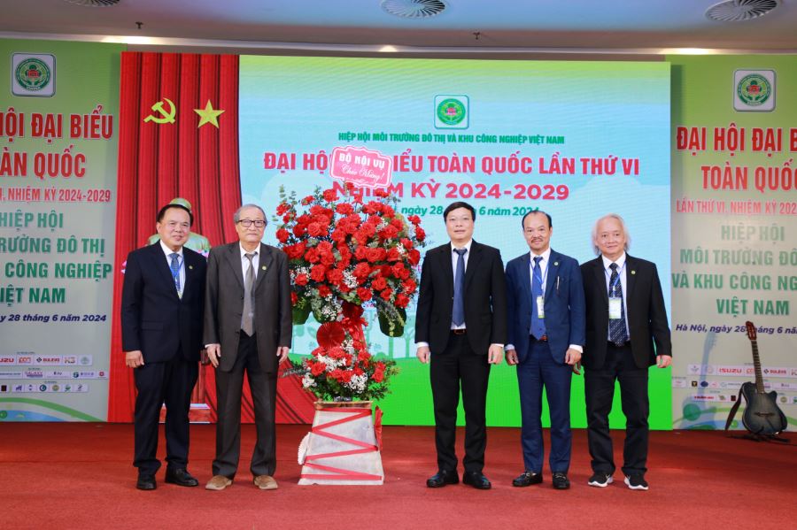 Hiệp hội Môi trường đô thị và Khu công nghiệp Việt Nam tổ chức thành công Đại hội lần thứ VI