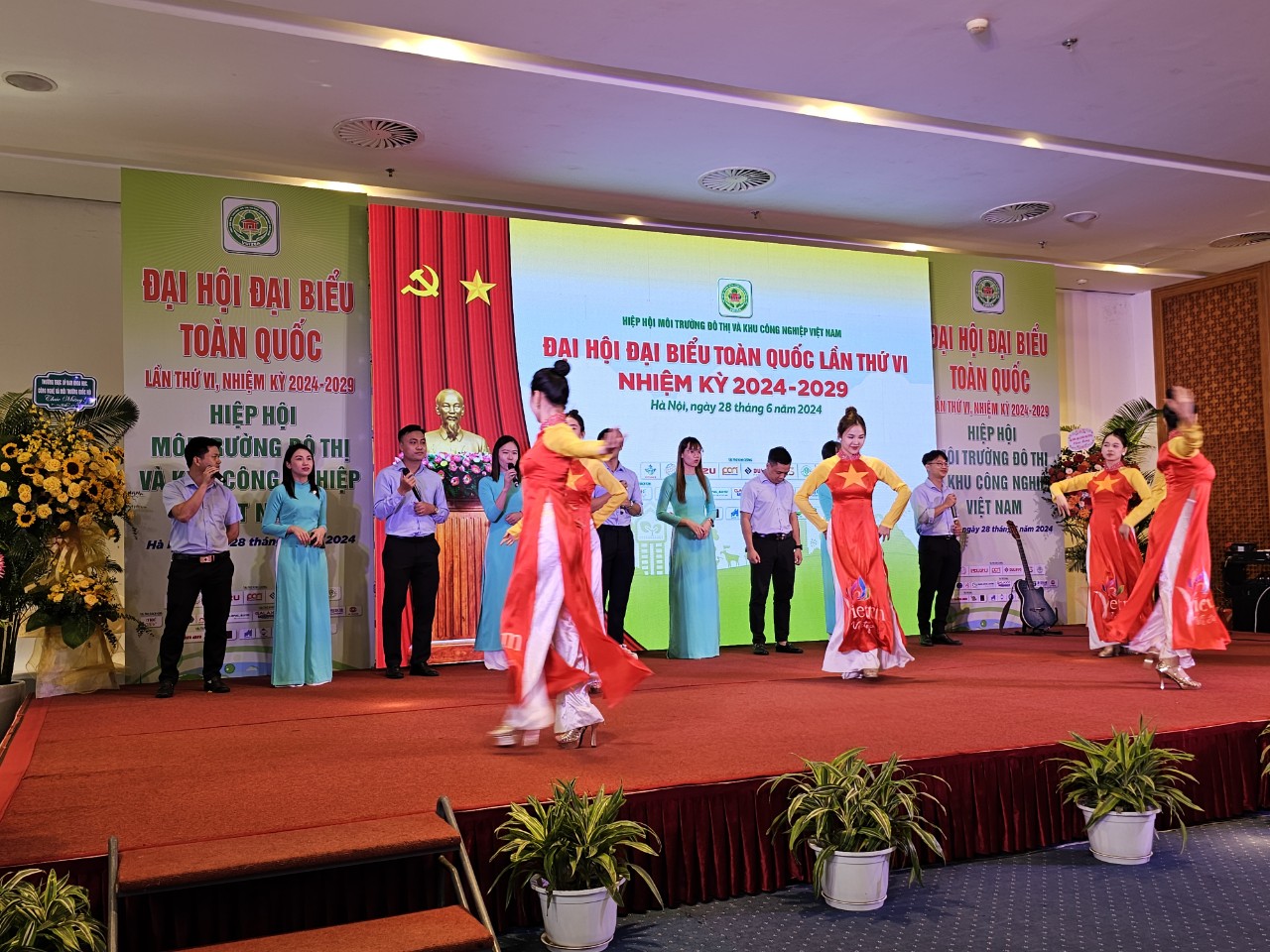 Hiệp hội Môi trường đô thị và Khu công nghiệp Việt Nam tổ chức thành công Đại hội lần thứ VI