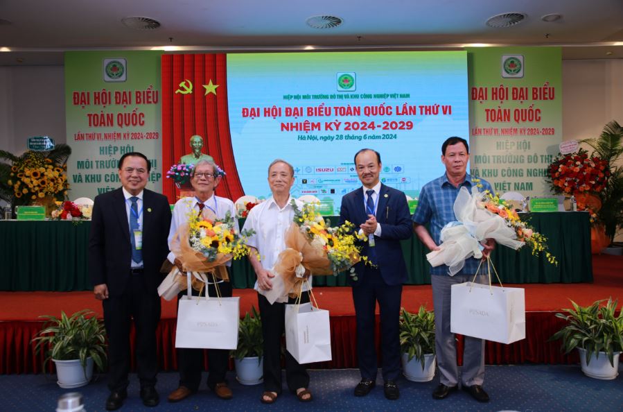 Hiệp hội Môi trường đô thị và Khu công nghiệp Việt Nam tổ chức thành công Đại hội lần thứ VI