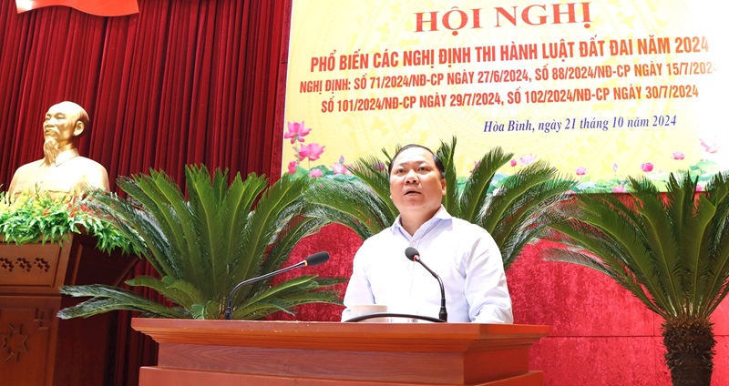 Bộ TN&MT phổ biến các Nghị định thi hành Luật Đất đai năm 2024 tại Hòa Bình