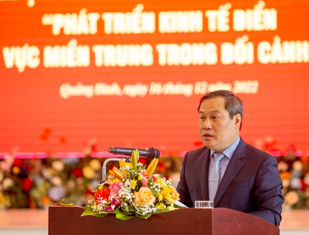 Hội thảo về Phát triển kinh tế biển khu vực miền Trung trong bối cảnh mới