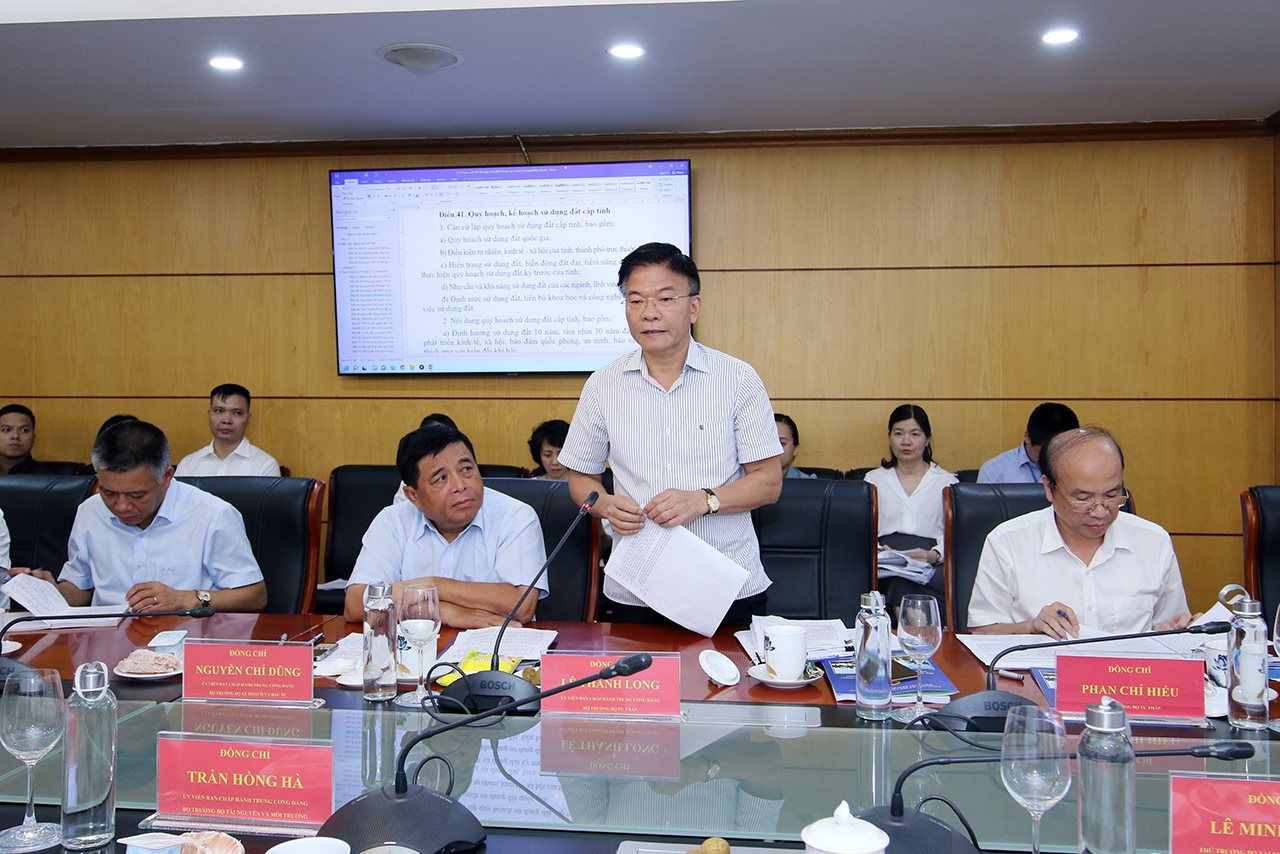 Tập trung gỡ vướng, giao thoa giữa các chính sách pháp luật để khơi thông nguồn lực đất đai