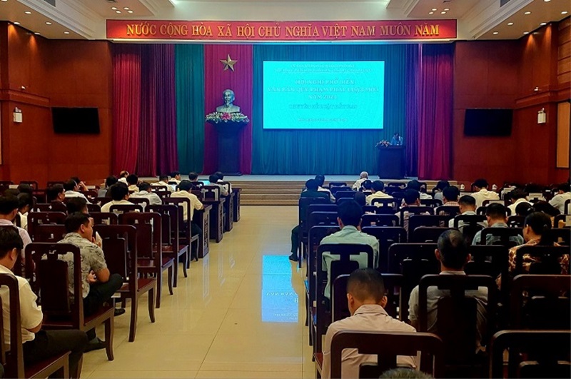 TP. Huế phổ biến Luật Đất đai năm 2024 đến các xã, phường