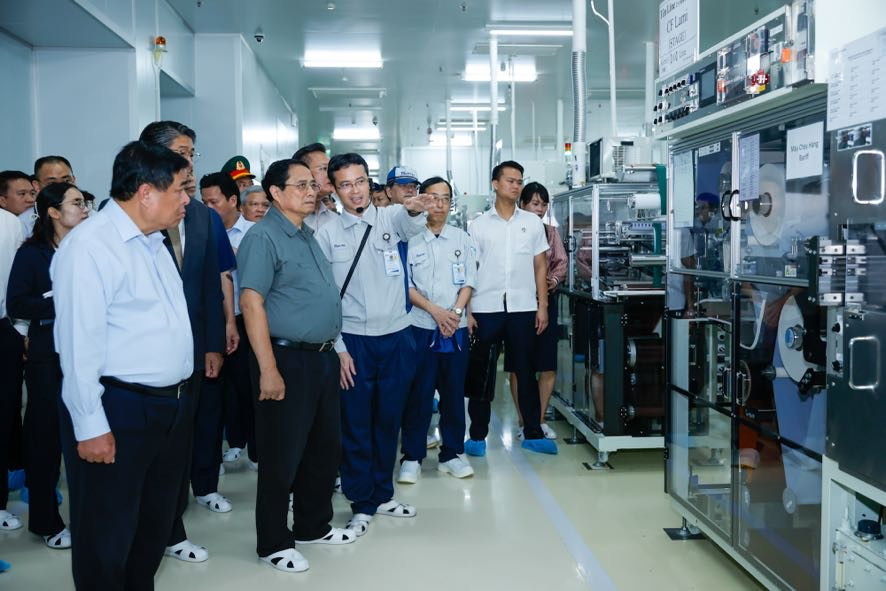 Thủ tướng dự lễ khởi công, thăm một số dự án trọng điểm tại Hưng Yên