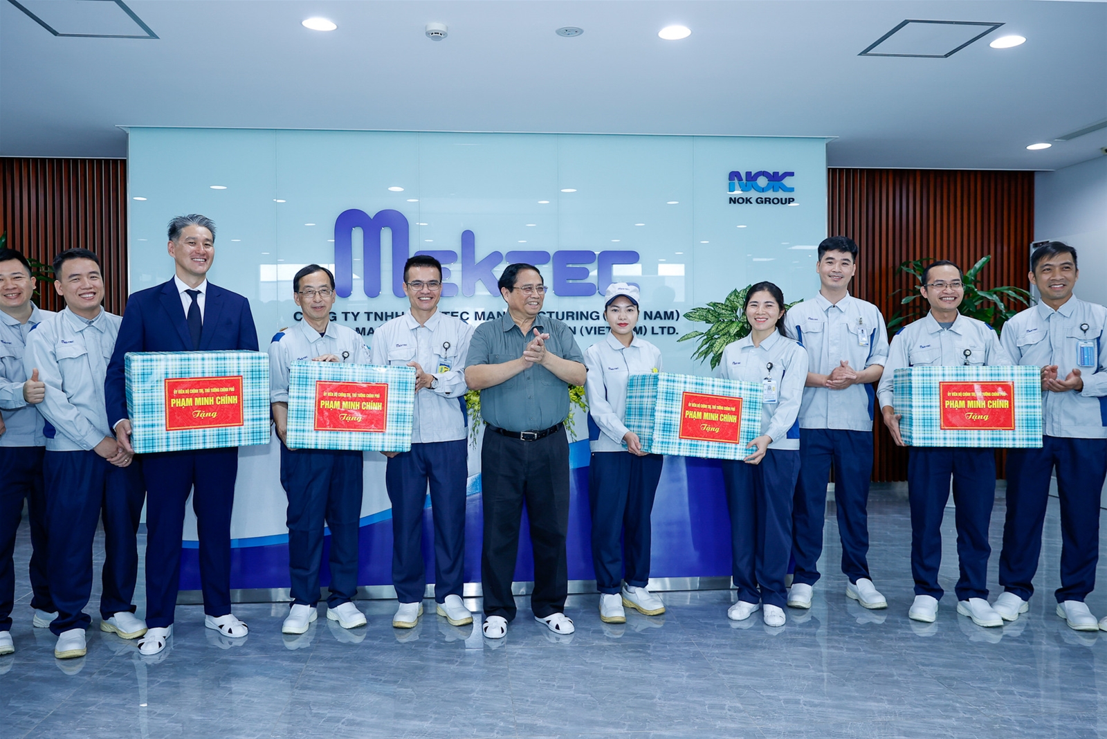 Thủ tướng dự lễ khởi công, thăm một số dự án trọng điểm tại Hưng Yên