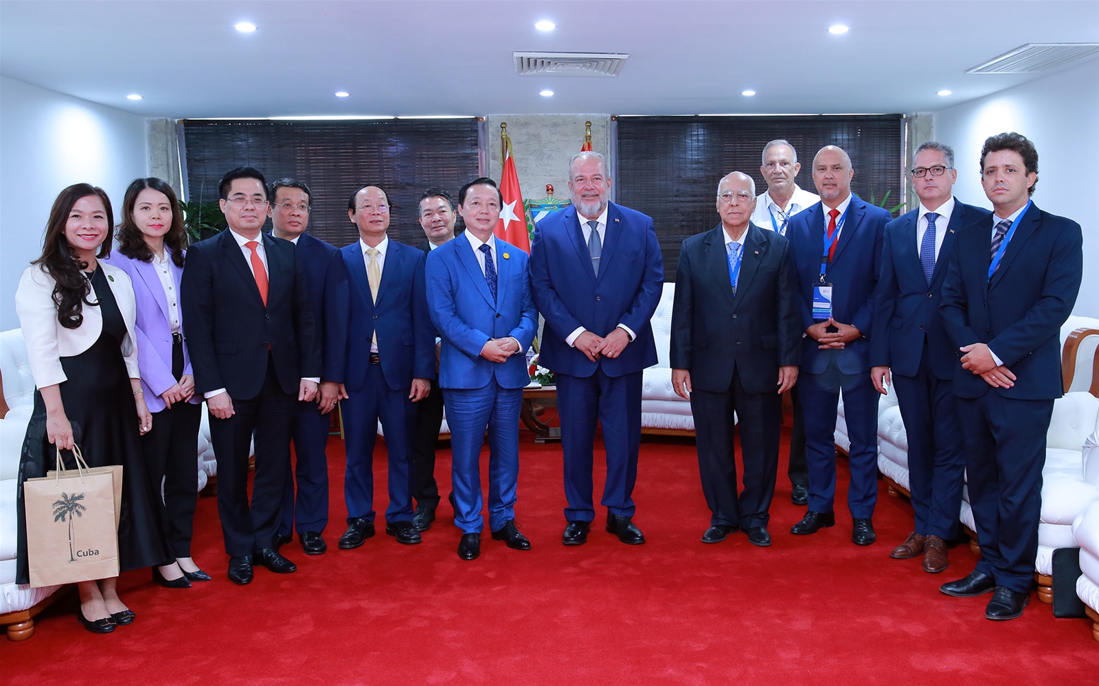 Đưa quan hệ kinh tế tương xứng với quan hệ chính trị tốt đẹp giữa Việt Nam và Cuba