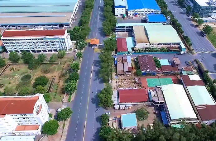 Vấn đề bảo vệ môi trường tại các khu công nghiệp, khu chế xuất