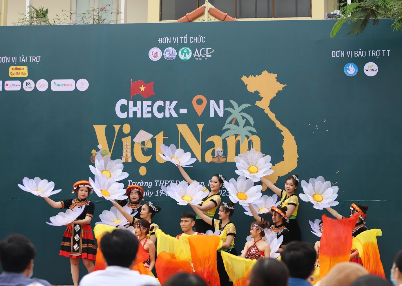 Sự kiện cộng đồng “Check-in Việt Nam”: Hành trình khám phá văn hóa Việt