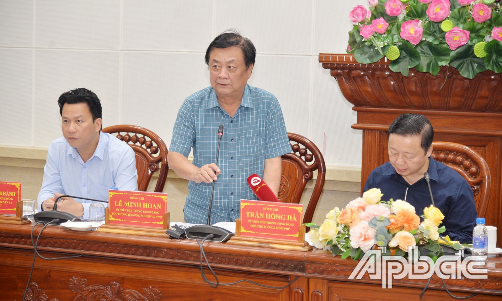 Phó Thủ tướng Chính phủ Trần Hồng Hà làm việc với các tỉnh Đồng bằng sông Cửu Long về phòng, chống hạn, mặn