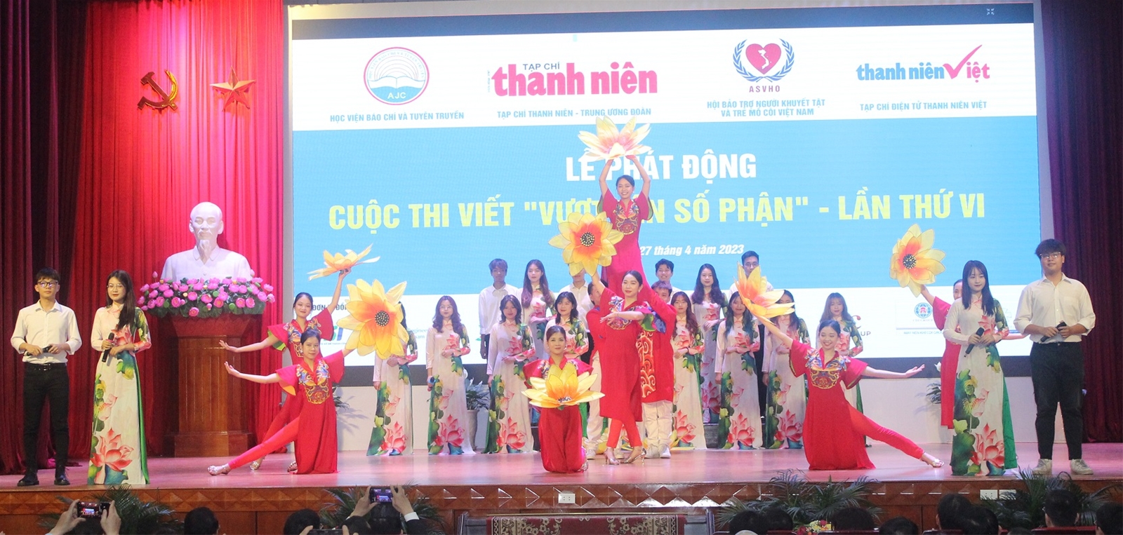 Phát động cuộc thi viết 'Vượt lên số phận' lần thứ VI