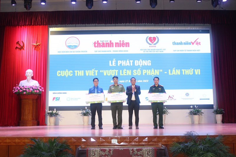 Phát động cuộc thi viết 'Vượt lên số phận' lần thứ VI