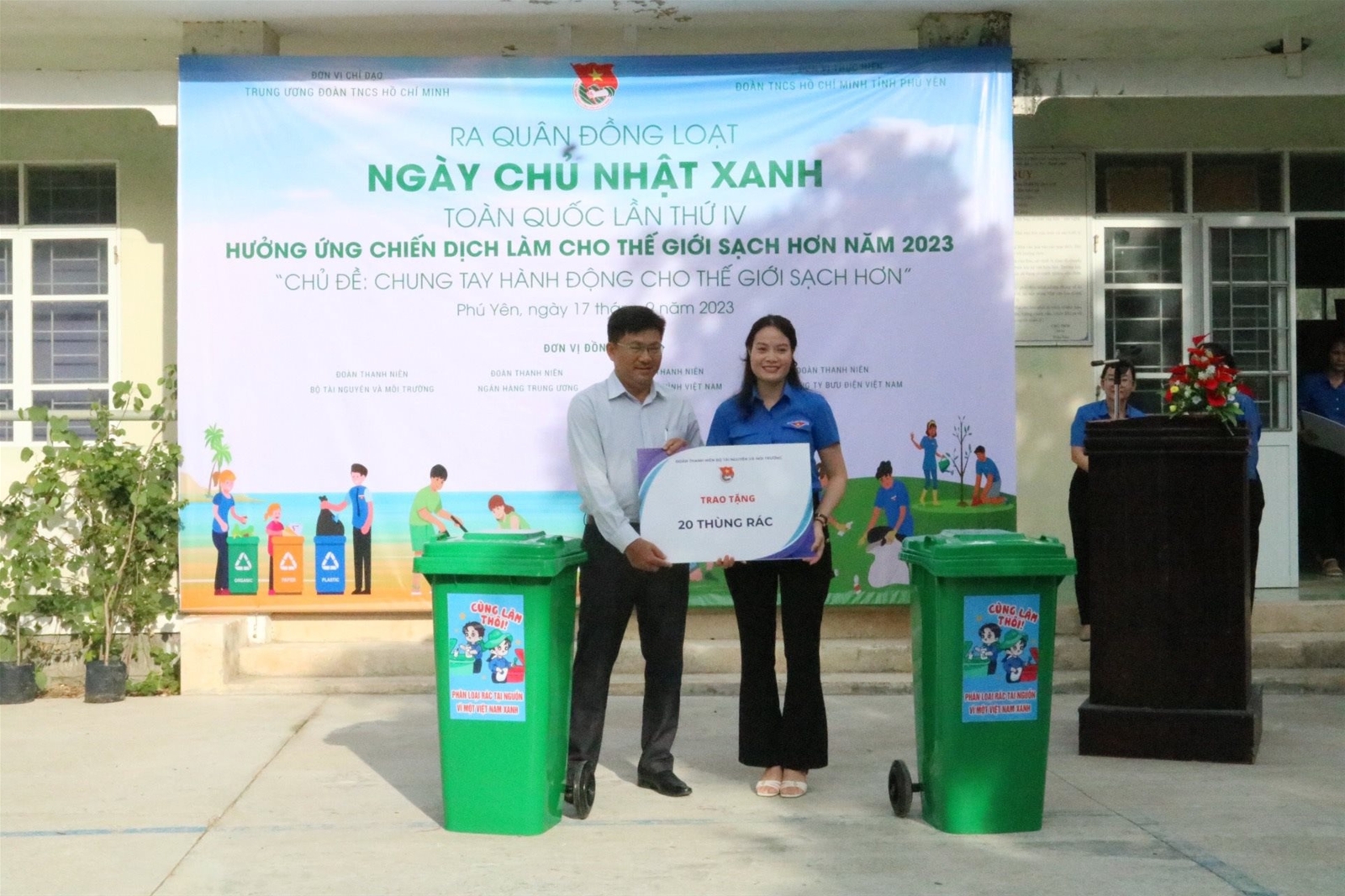 Đoàn thanh niên Bộ TN&MT tham gia Ngày Chủ nhật xanh toàn quốc