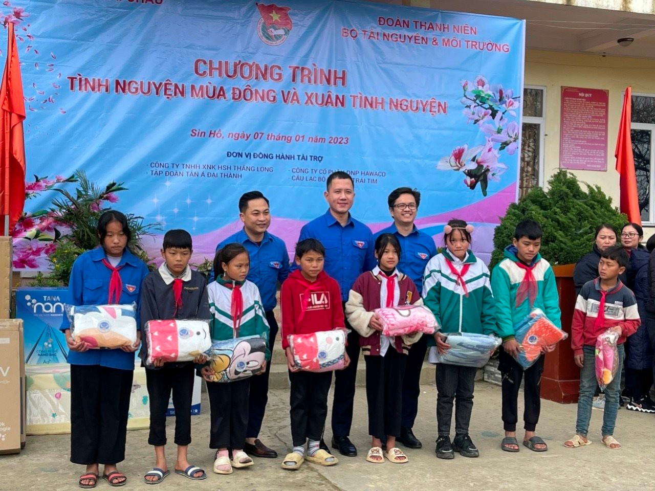 Đoàn thanh niên Bộ TN&MT tổ chức Xuân tình nguyện tại Lai Châu