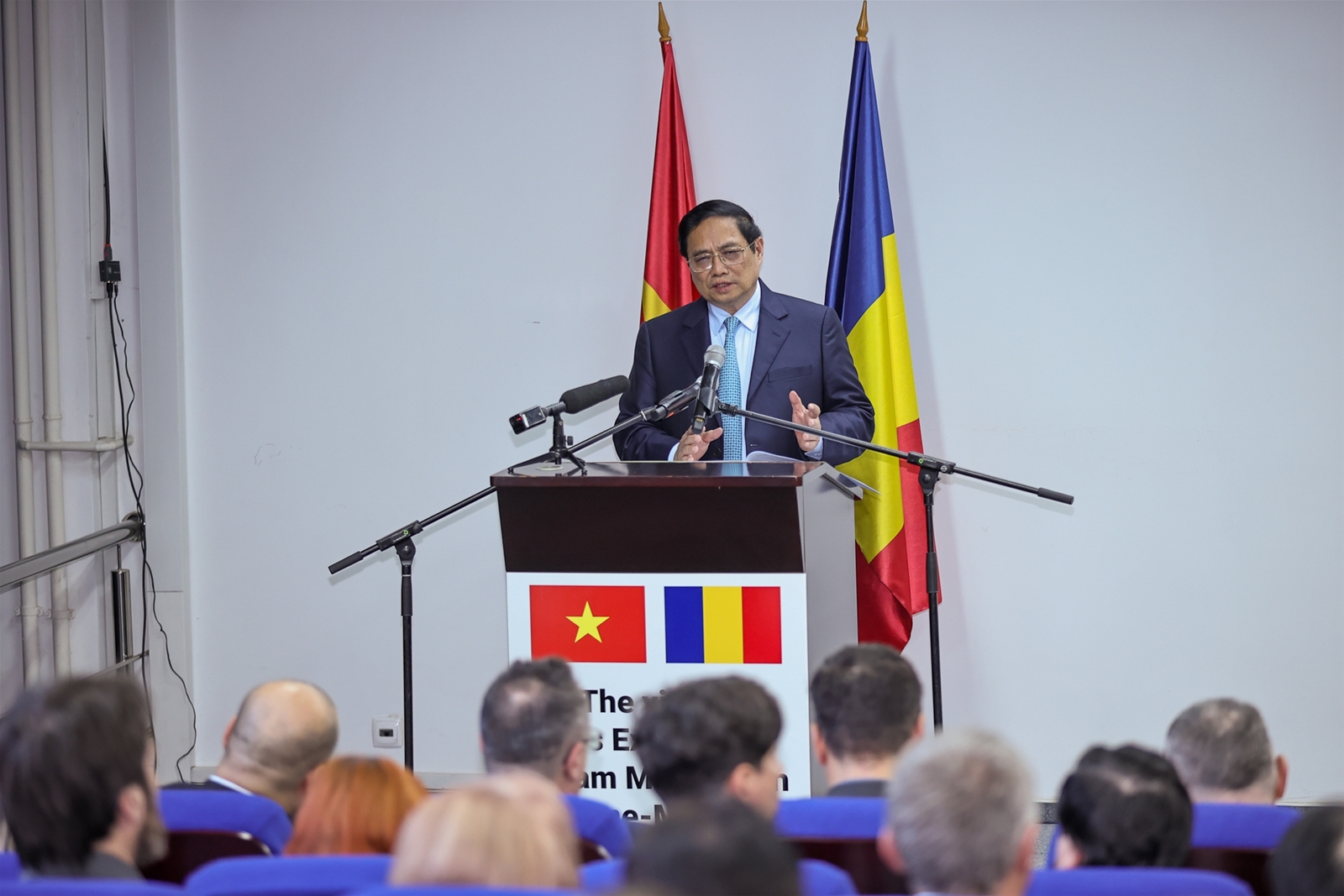 Thủ tướng Phạm Minh Chính thăm, làm việc tại Đại học Kỹ thuật Xây dựng Bucharest